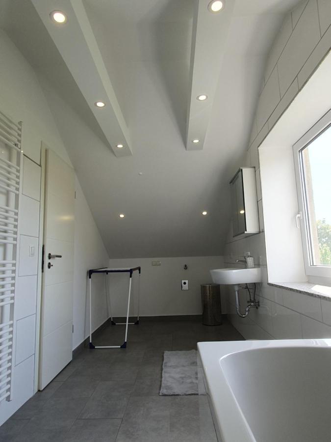 Ruhige Und Moderne 2-Zi. Wohnung Kulsheim Екстер'єр фото