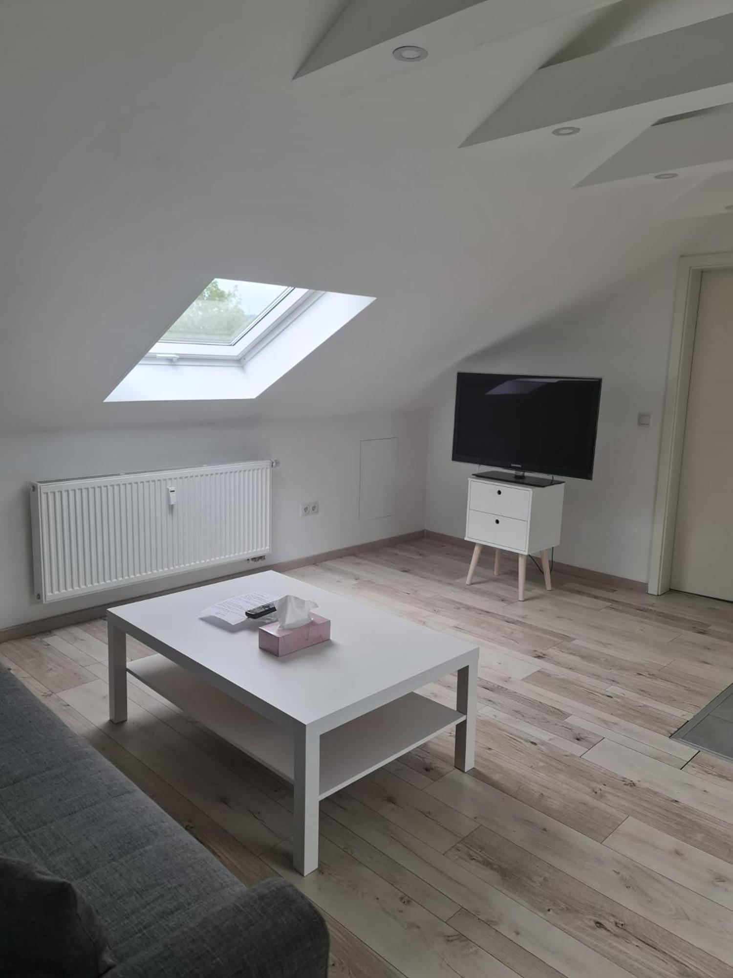 Ruhige Und Moderne 2-Zi. Wohnung Kulsheim Екстер'єр фото